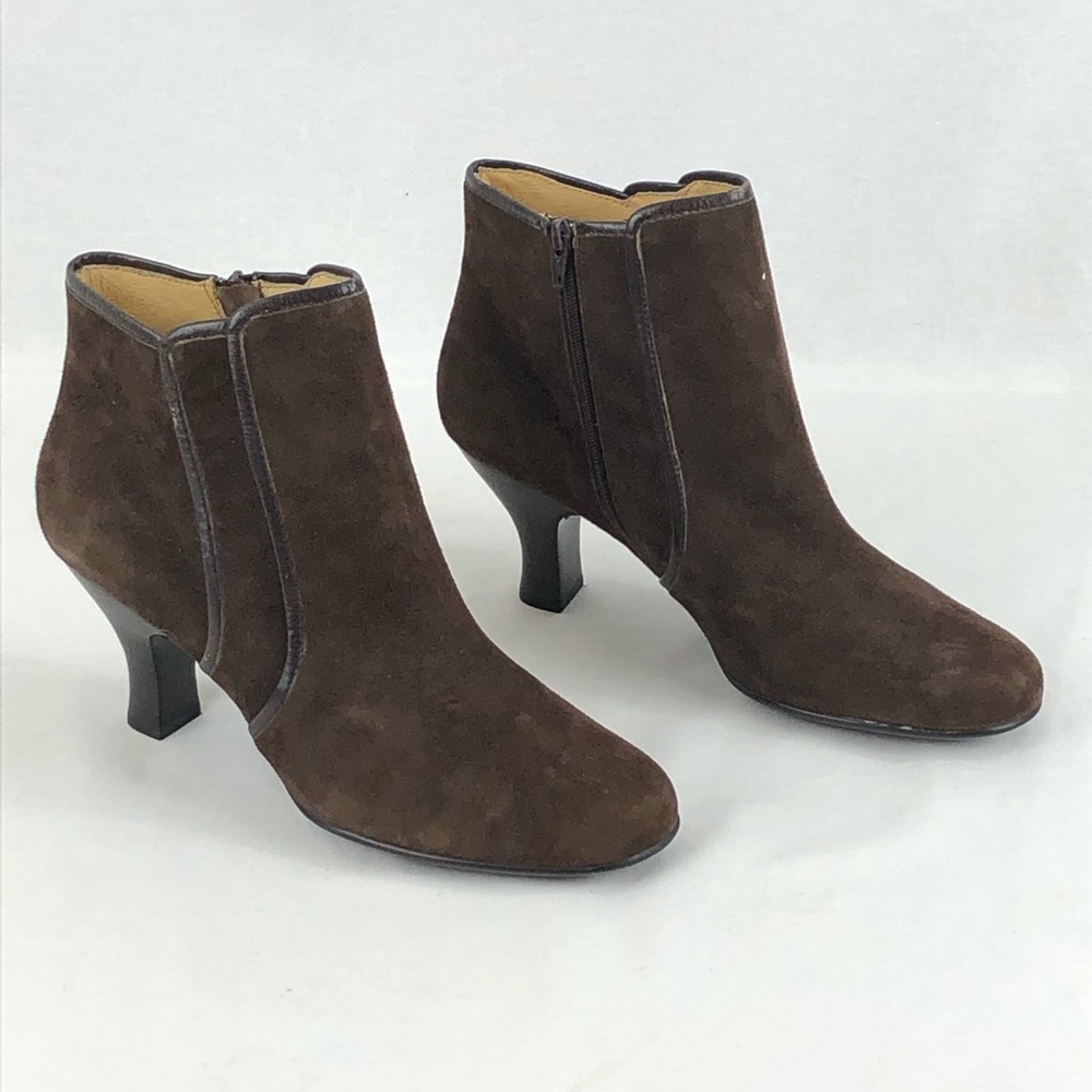 Söftt 3 1/2 inch hill brown booties